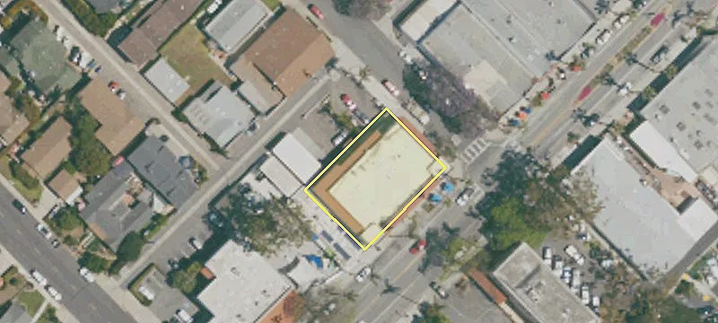 873 Linden Ave