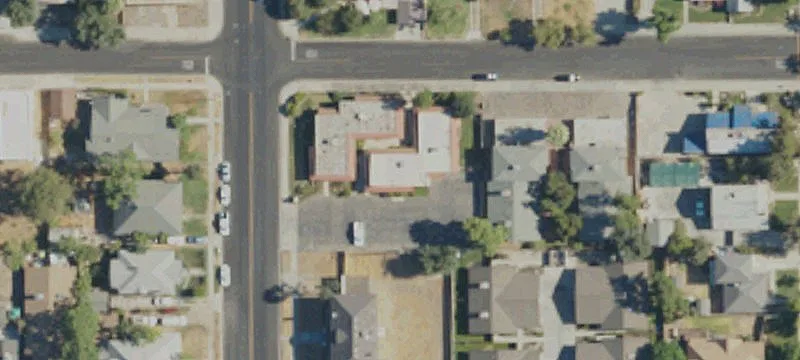 1215 Irwin St