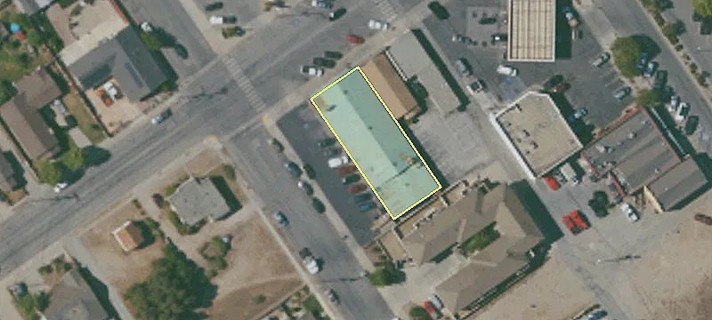 851 Oak Ave