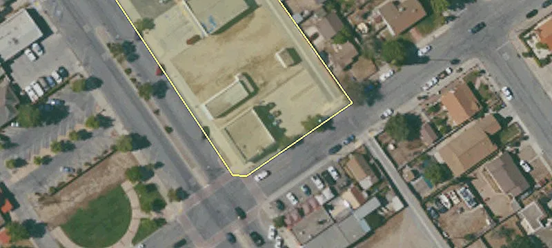 300 El Camino Real