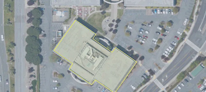 310 Lakeside Dr, Unit 300