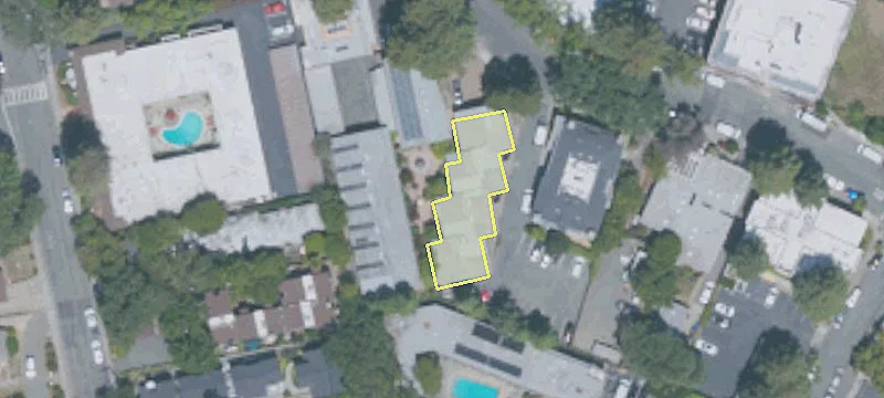 241 Lafayette Cir