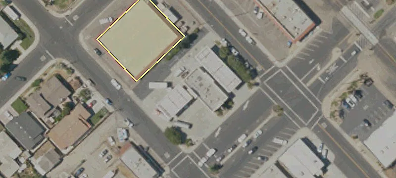 4537 Broadway