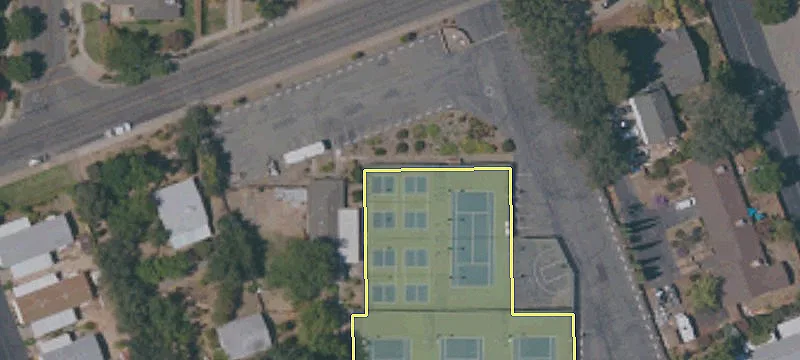 1329 Manzanita Ave