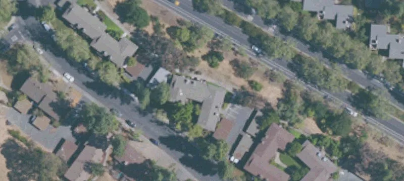 323 Camelback Rd