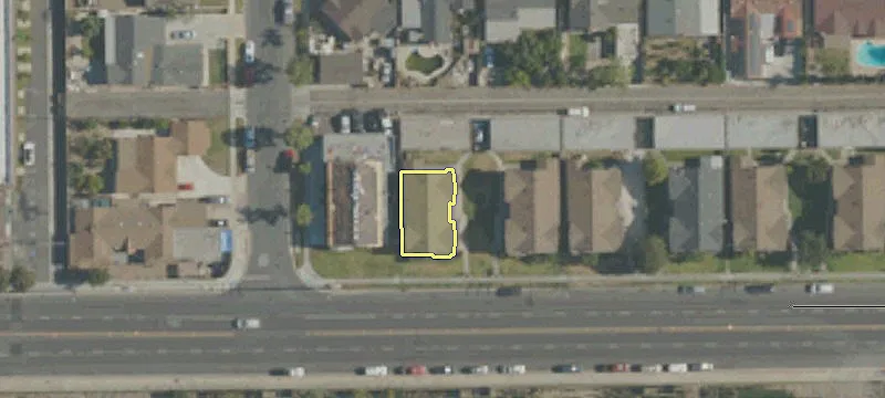 8605 Cerritos Ave