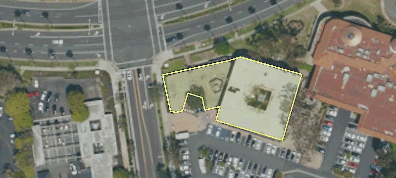 202 Newport Ctr Dr