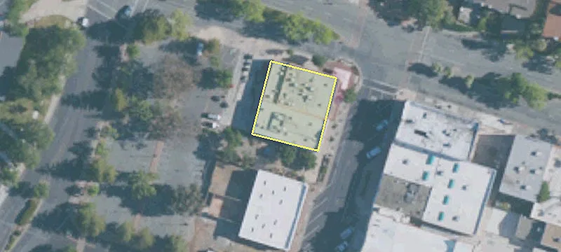 324 Railroad Ave