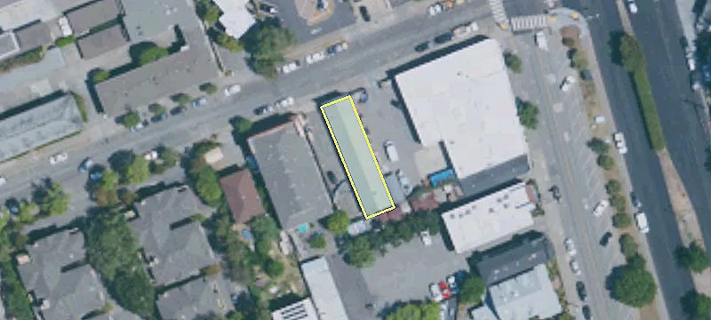 15 Ross Ave