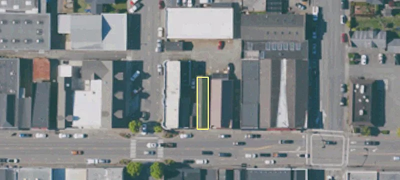 1112 Main St