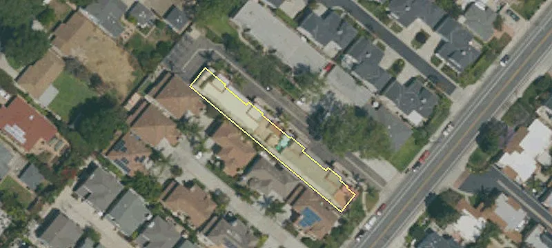 2565 Santa Ana Ave