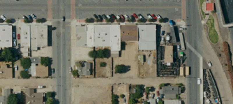 121 Kern Ave