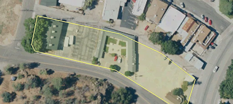 32 Burlando Rd