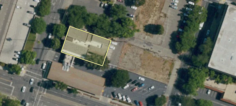 3001 Capitol Ave