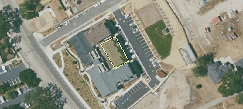 2535 El Camino Real