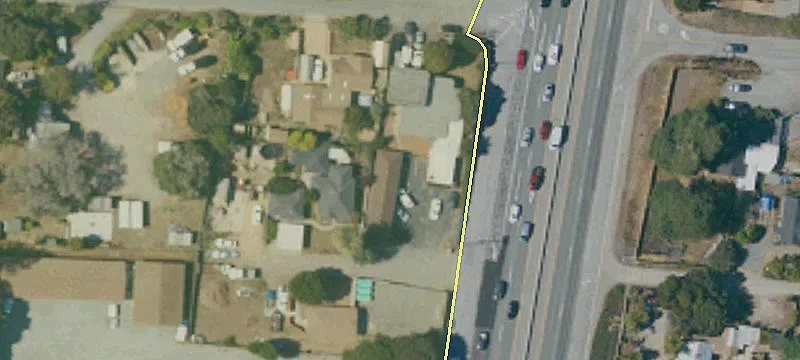 1017 El Camino Real N