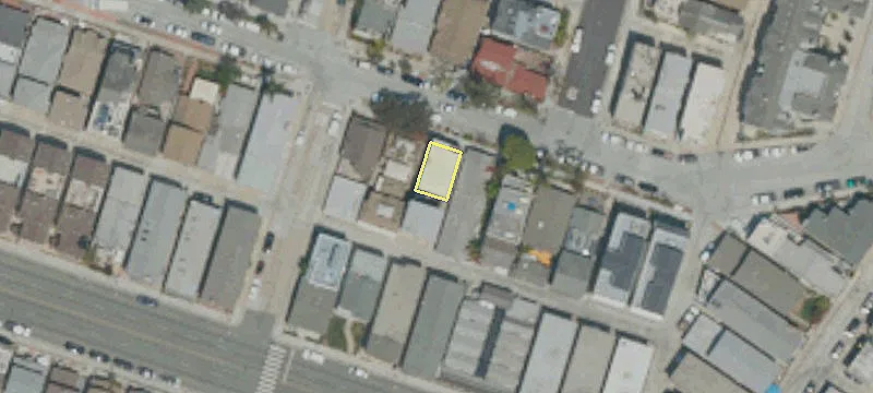 305 Bay Ave