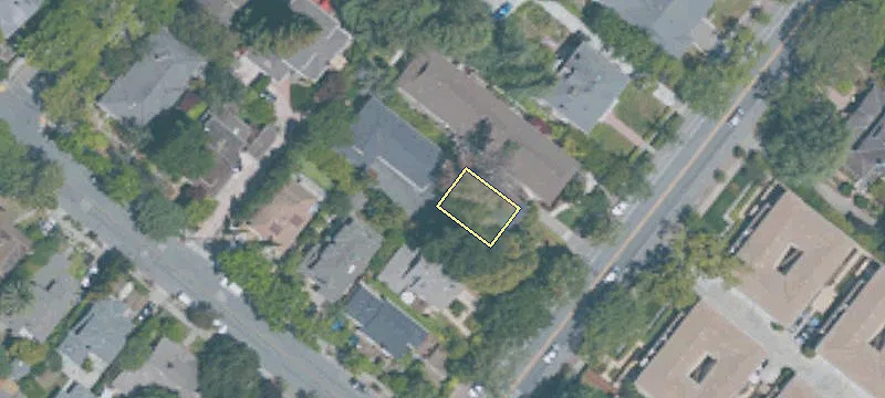 827 University Ave