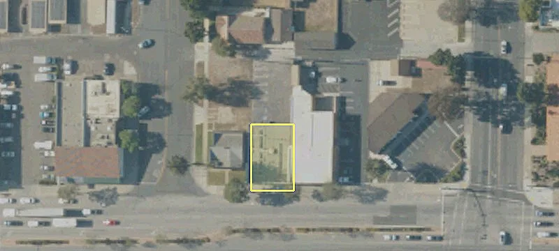 305 Main St