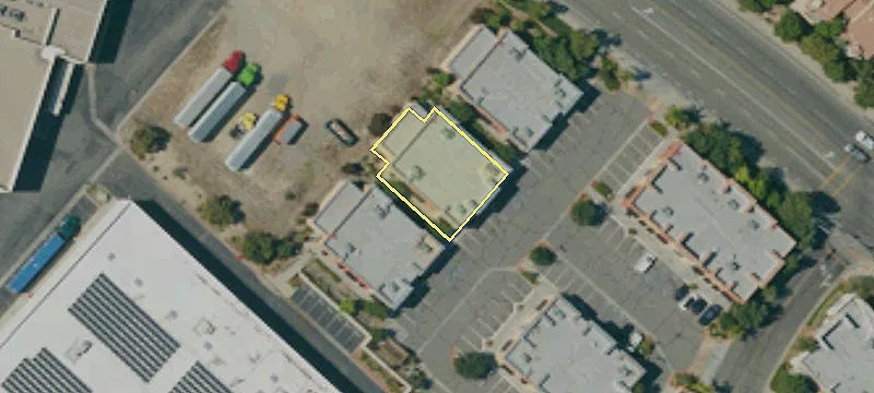 24663 Monroe Ave, Unit B102