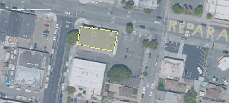 2400 Macdonald Ave