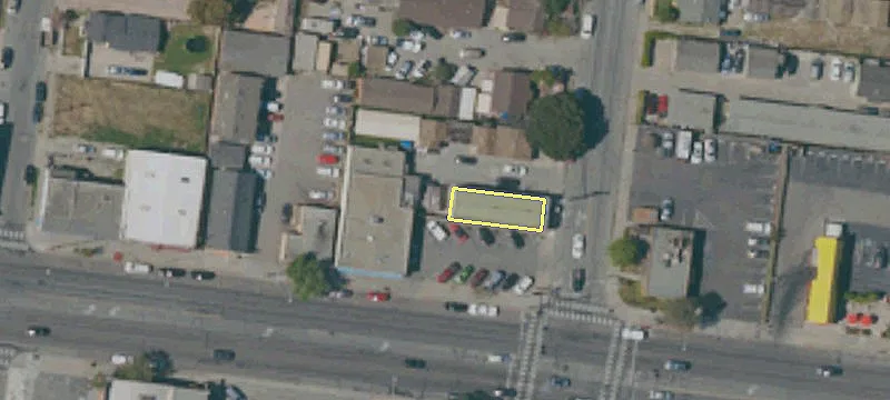 695 Alisal St