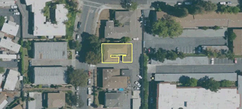 960 Helen Ave