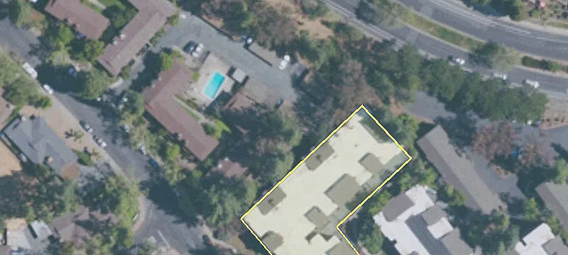 303 Camelback Rd