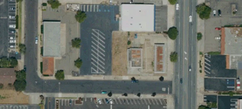 101 Oak Ave