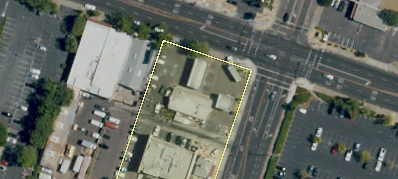 2330 Broadway