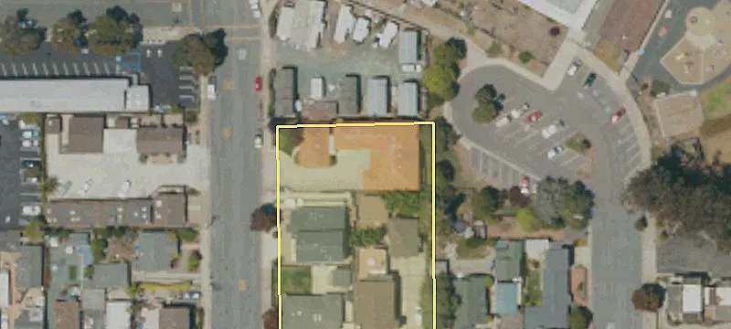 1060 Monterey Ave