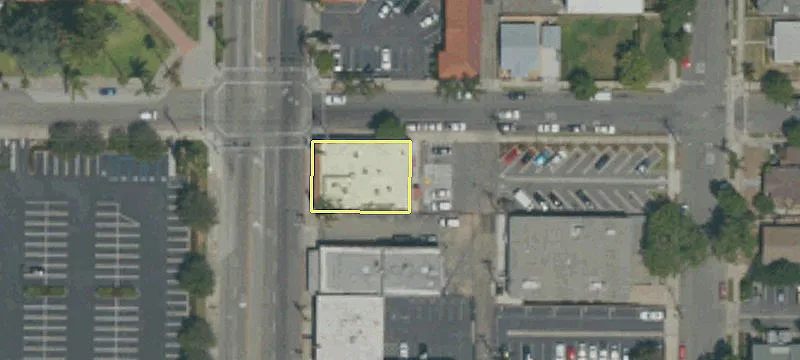 1911 Main St