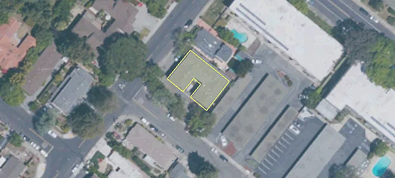 2696 Miller Ave