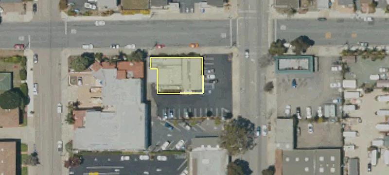 999 Main St