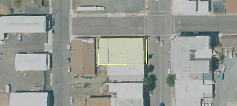 301 Main St
