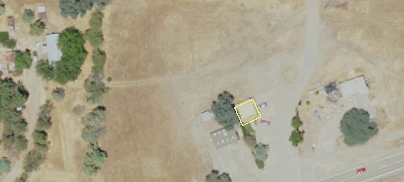 30750 Kings Cyn Rd