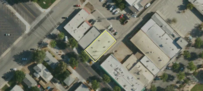 426 James St