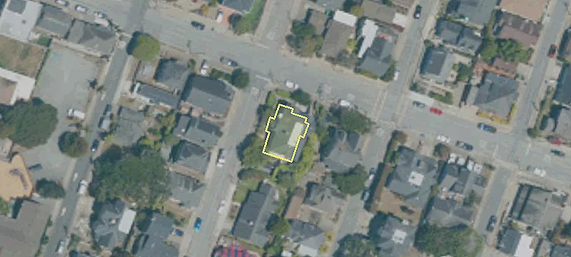 489 Laurel Ave
