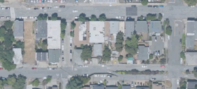749 Loring Ave
