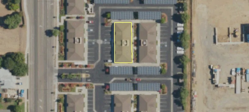 755 Peach Ave