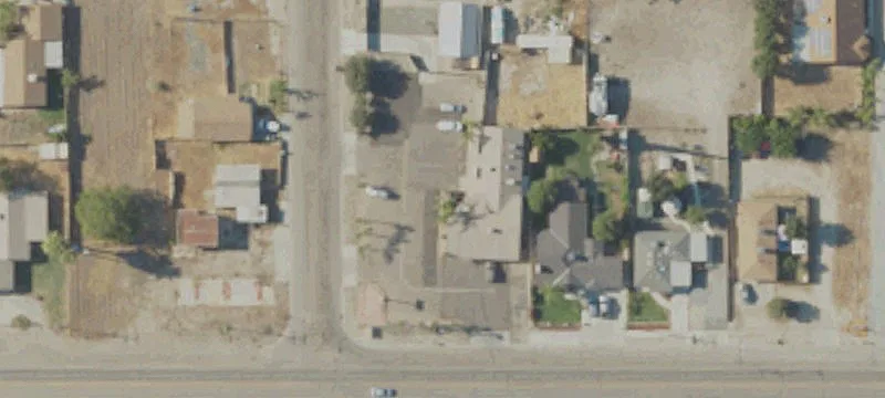 2590 Whitley Ave