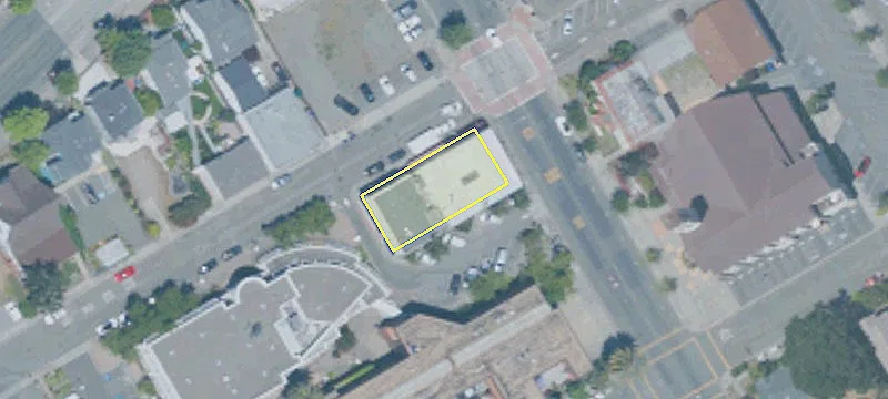 800 10th Ave