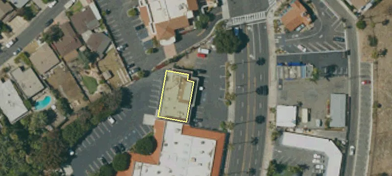 2320 El Camino Real