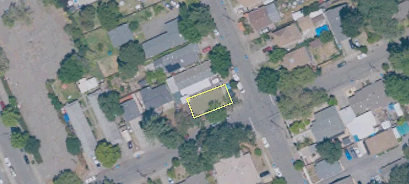 947 Grand Ave