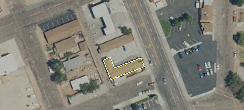 425 Main St