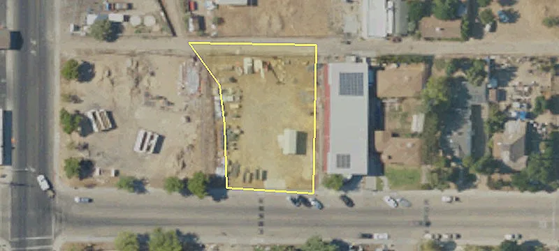 755 Tulare St