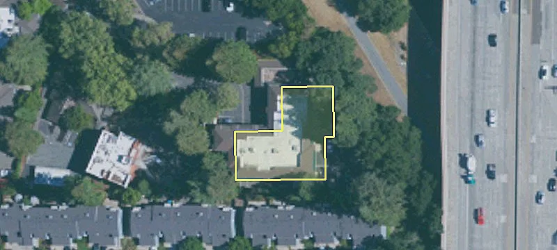 50 Oak Ct
