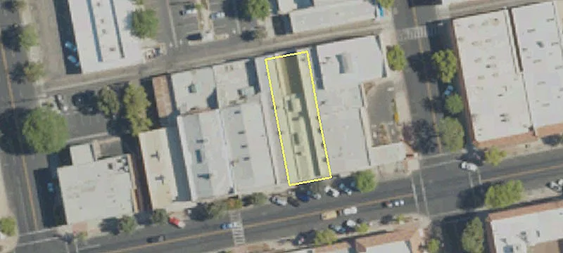 210 7th St