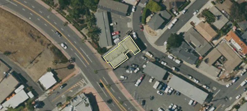 1237 El Camino Real
