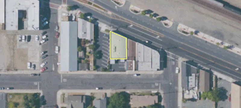 3631 Main St
